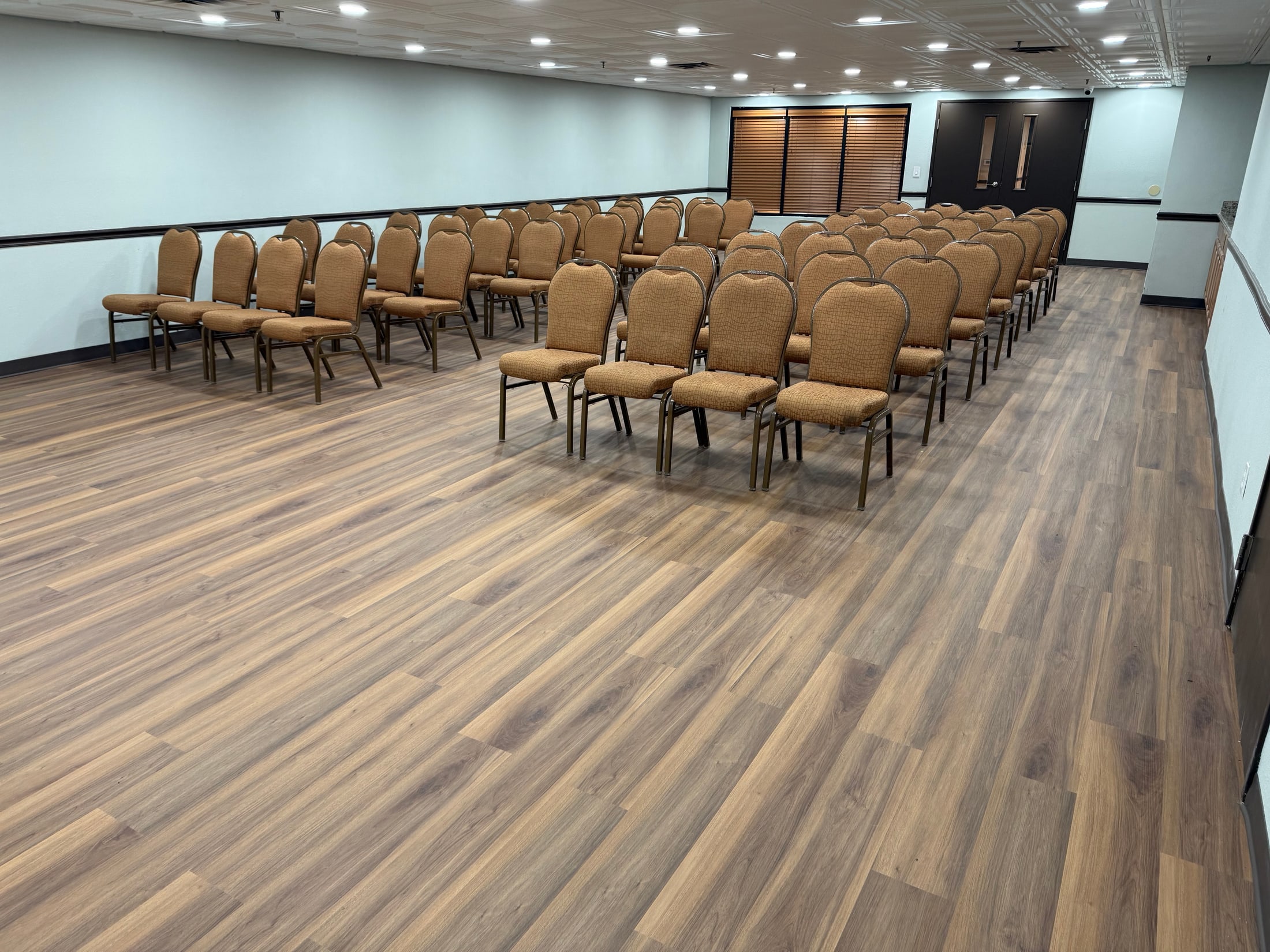 Wingate Livonia private meeting space